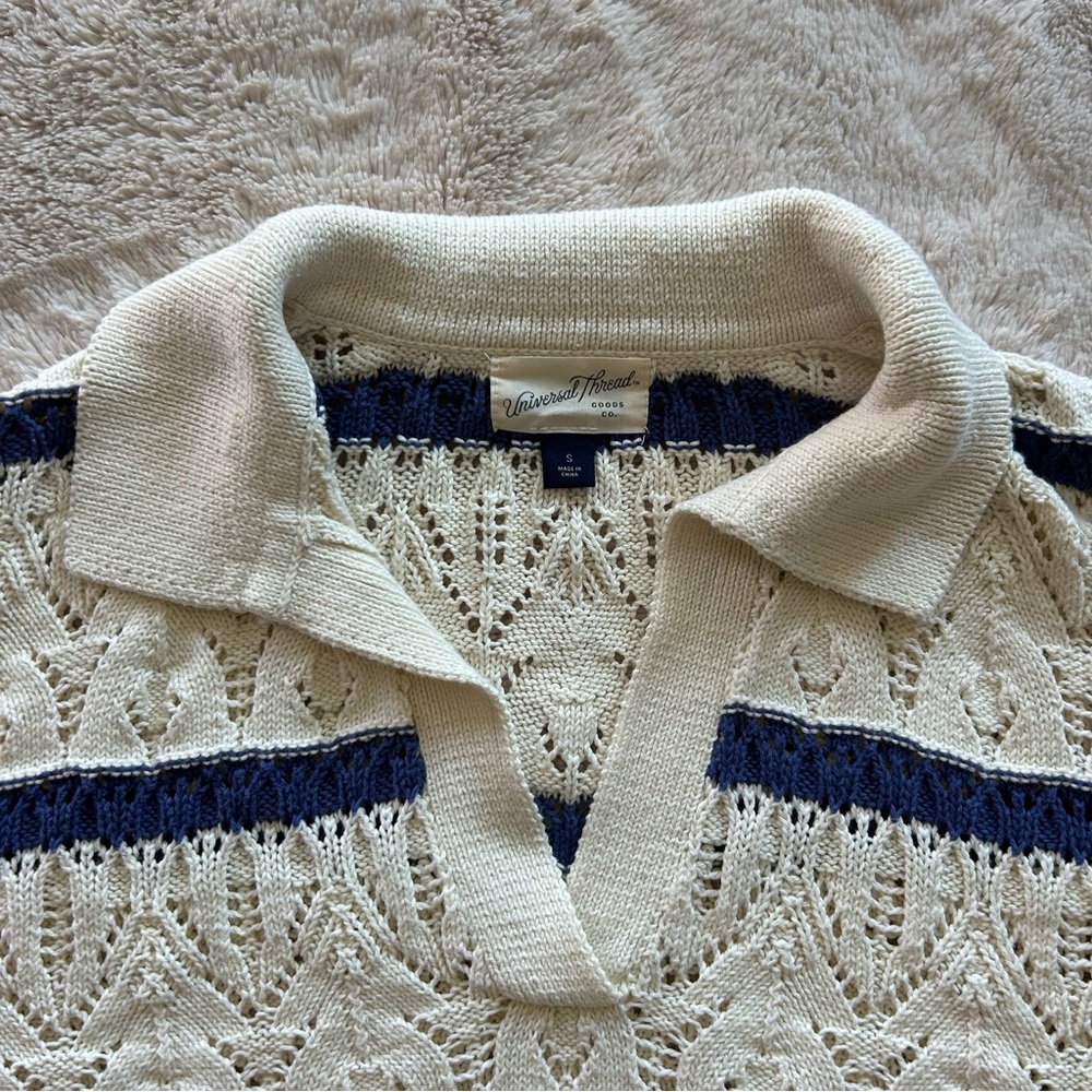 Universal Thread Crochet Navy Cream‎ Collared Sweater Size Small - Picture 2 of 8